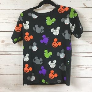 Disney Halloween 🎃 Tee A1 12
